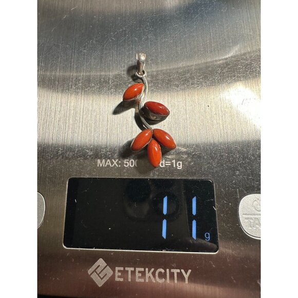 Sterling Silver and Coral Pendant 11 grams - Picture 4 of 4